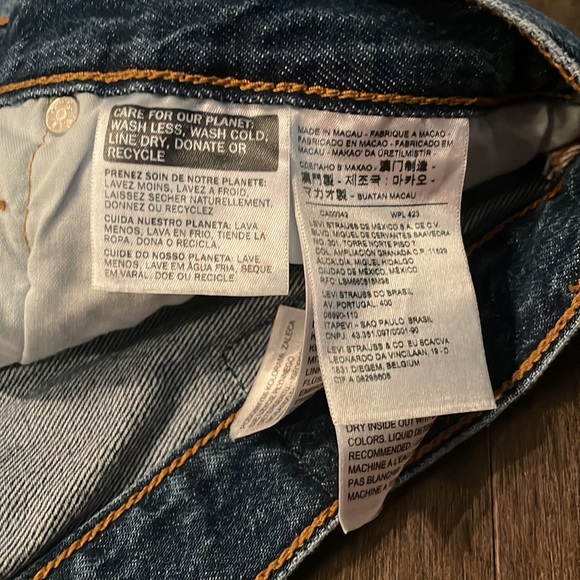 Levi 501 HIGH RISE WOMEN'S SHORTS - Picture 4 of 4